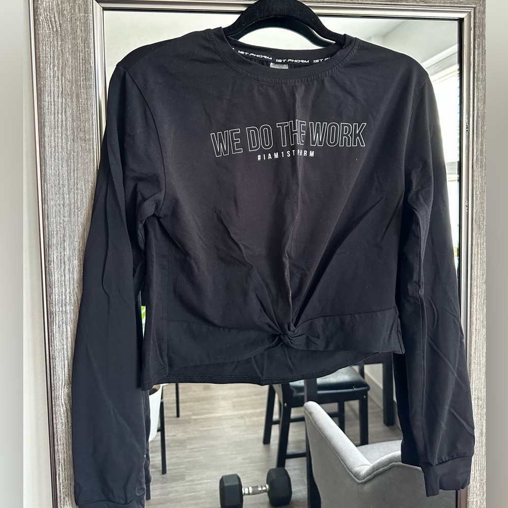 1st Phorm Crop Long Sleeve- large